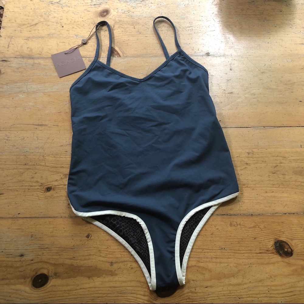 Acacia Waikiki One Piece - Picture 7 of 8